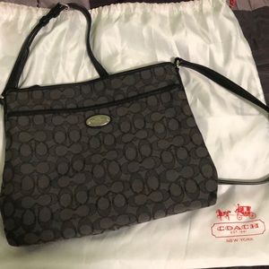 ❤️ Coach crossbody❤️ Perfect condition.